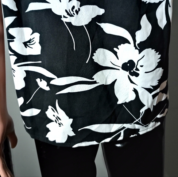 Blouse - Picture 13 of 13